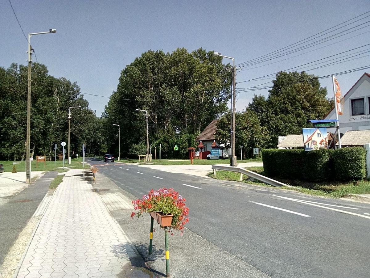 F 106 Vendeghaz Hotel Fertőhomok Buitenkant foto